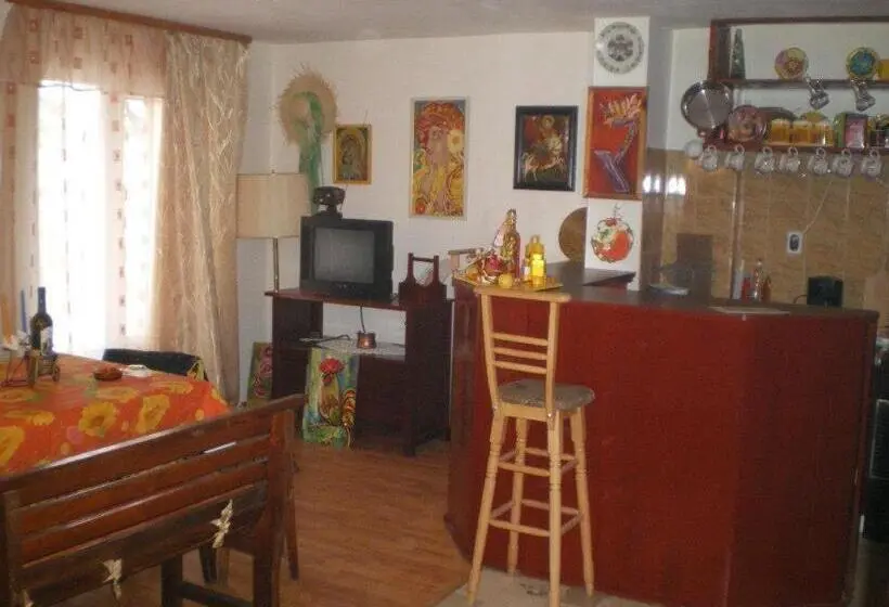 バルコニー付きスタンダードルーム, Hadjibulevata Guest House