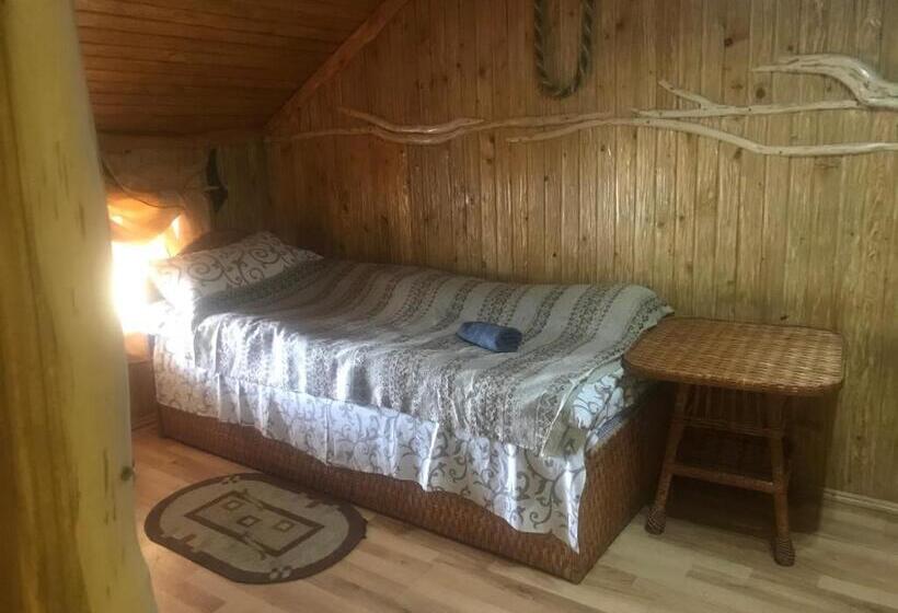 Family Suite, Sadyba Pidkova