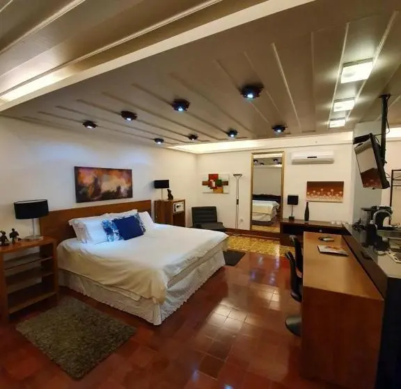 キングサイズベッドのデラックススイート, Casa Dos Meninos B&b