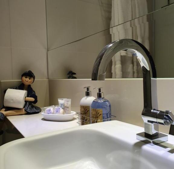 Deluxe Suite King Bed, Casa Dos Meninos B&b