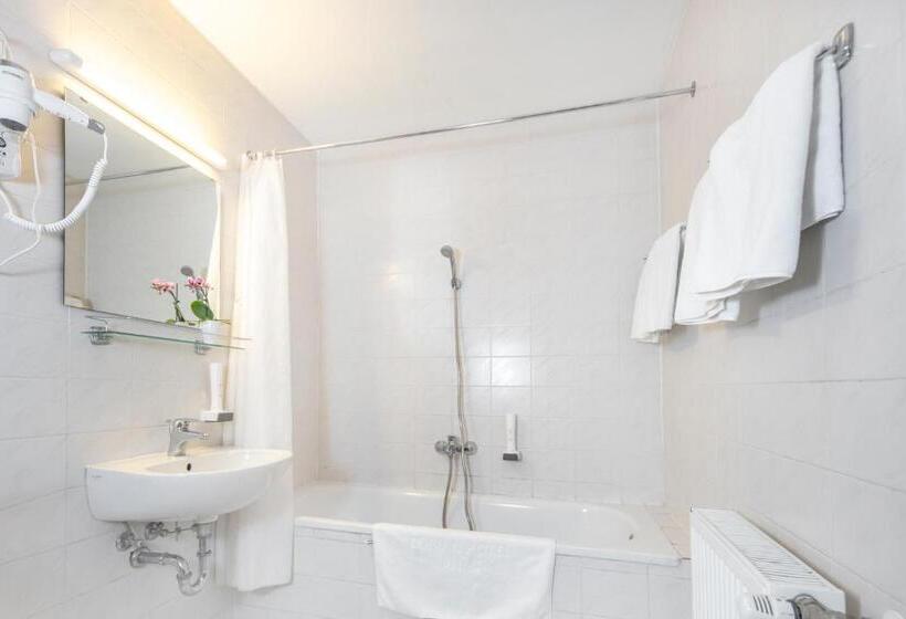 Apartament 2 Sypialnie, Corvin Hotel Budapest Residence