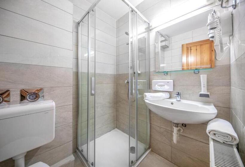 Studio Standard, Corvin Hotel Budapest Residence