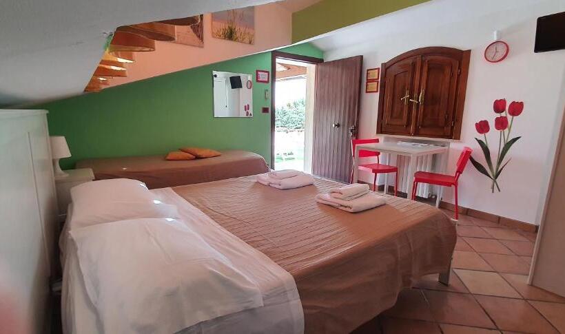 חדר סטנדרט לשלושה, B&b Del Maresciallo