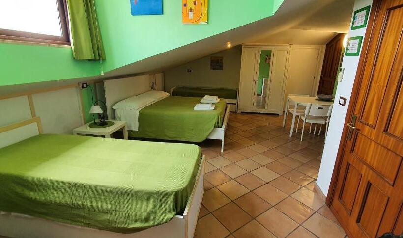 חדר פרמיום לארבעה, B&b Del Maresciallo