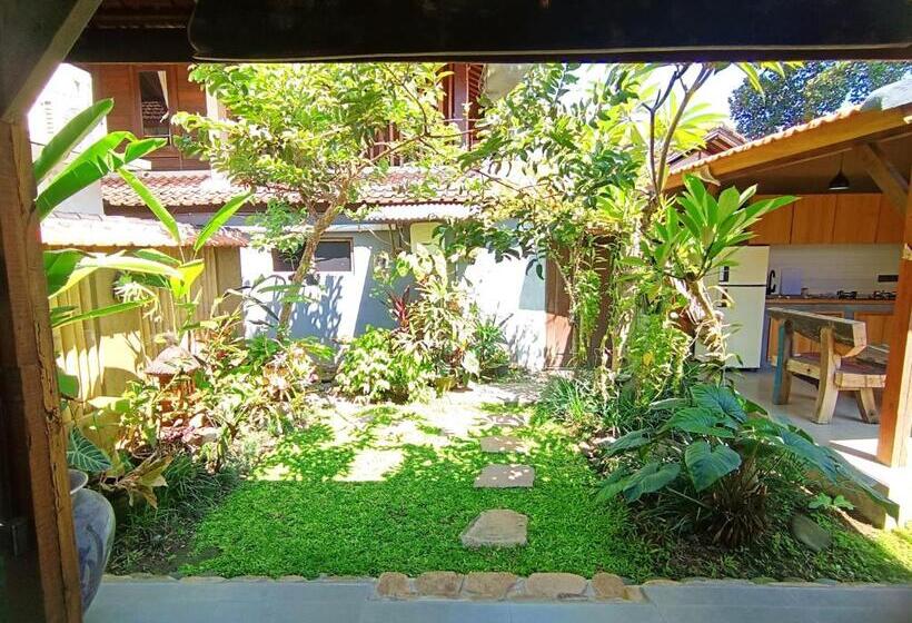 Pokój Deluxe z Balkonem, Katang Katang Guest House