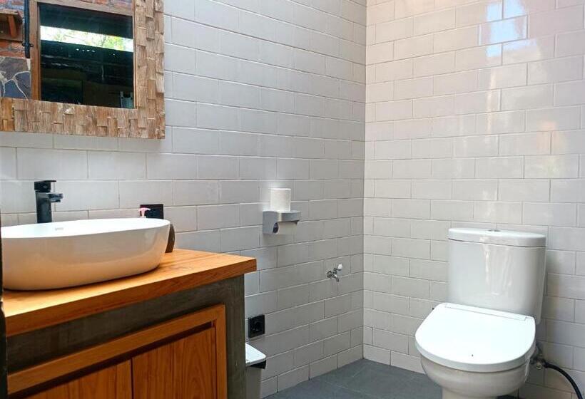 Pokój Deluxe z Balkonem, Katang Katang Guest House