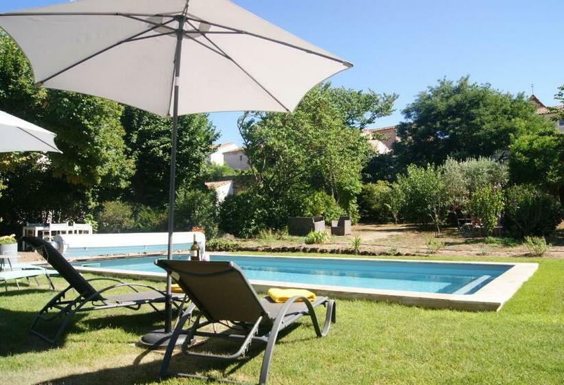 غرفة قياسية, Le Petit Molière