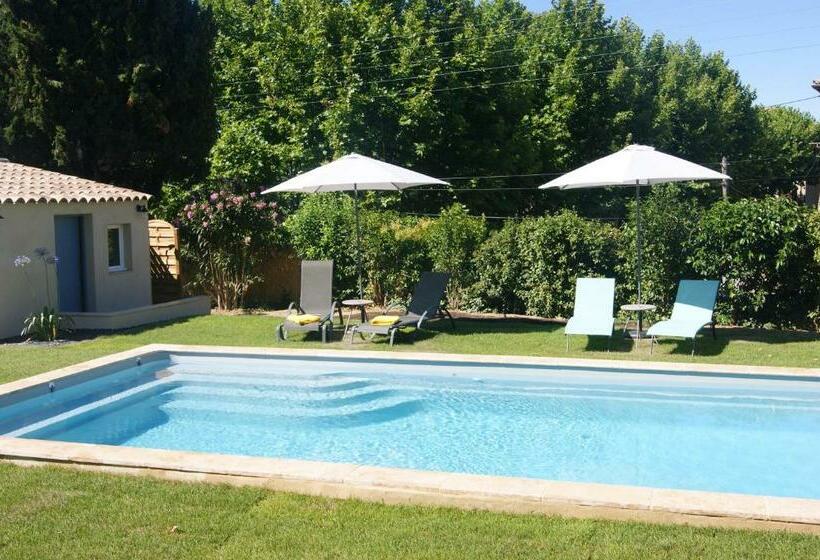 غرفة قياسية, Le Petit Molière