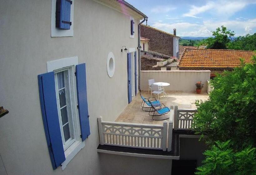 غرفة قياسية, Le Petit Molière