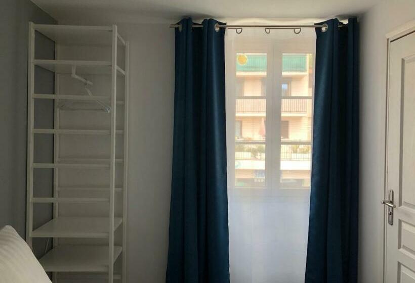 غرفة أساسية, Hôtel Génépi