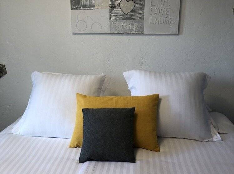 غرفة قياسية, Hôtel Génépi