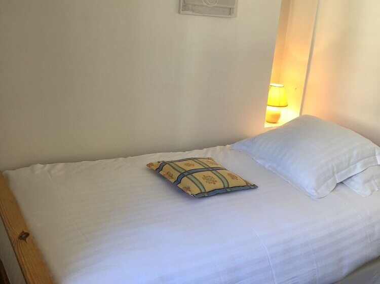 غرفة عائلية, Hôtel Génépi