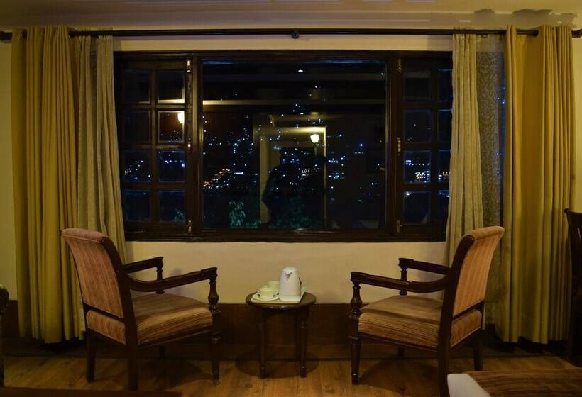 豪华房间, Manu Maharani Regency