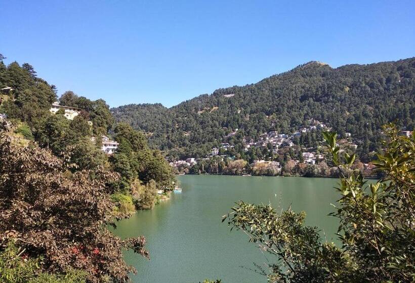 豪华房间, Manu Maharani Regency