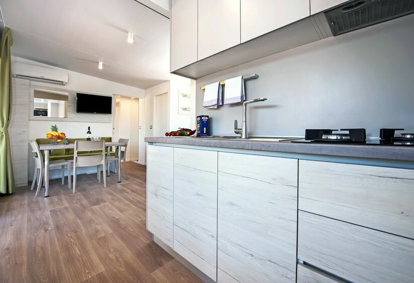 2间卧室的房子, Mediteran Kamp Mobile Homes In Camping Lanterna