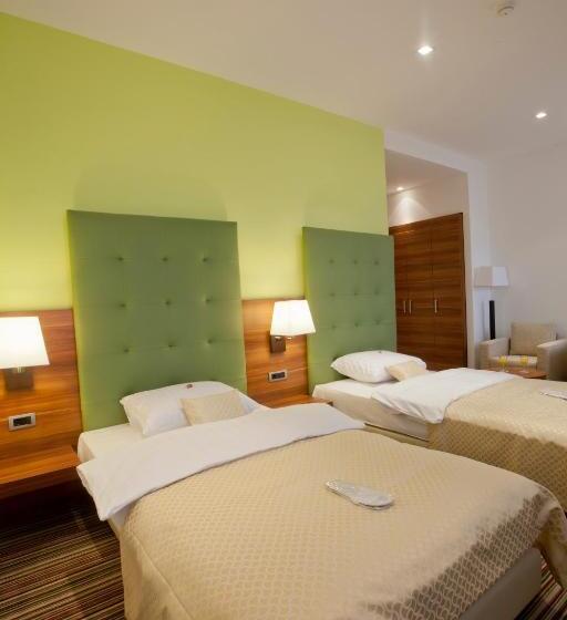 スタンダードルーム, Sport