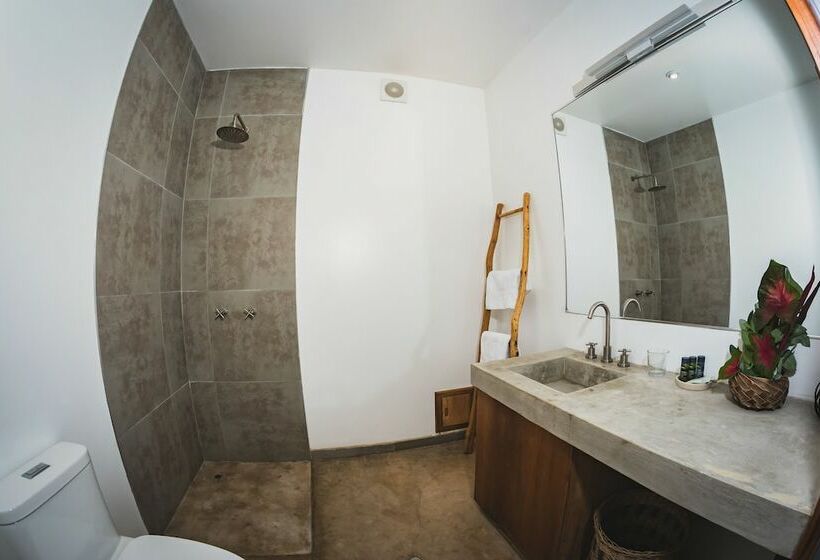 اتاق راحتی, Enai