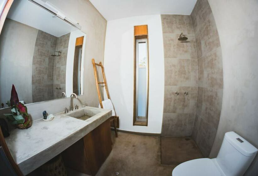 اتاق راحتی, Enai