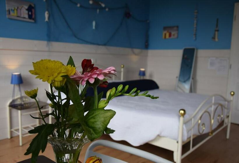 家庭间, La Coudriere