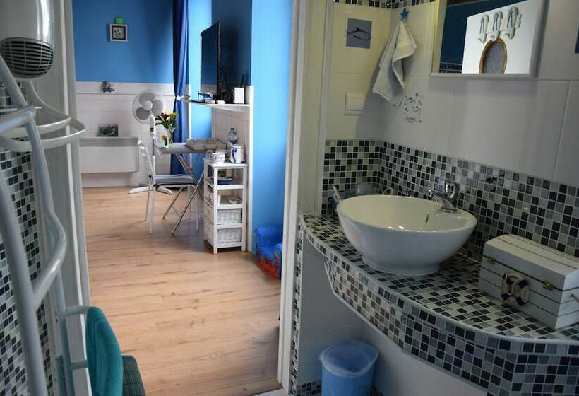 패밀리 룸, La Coudriere