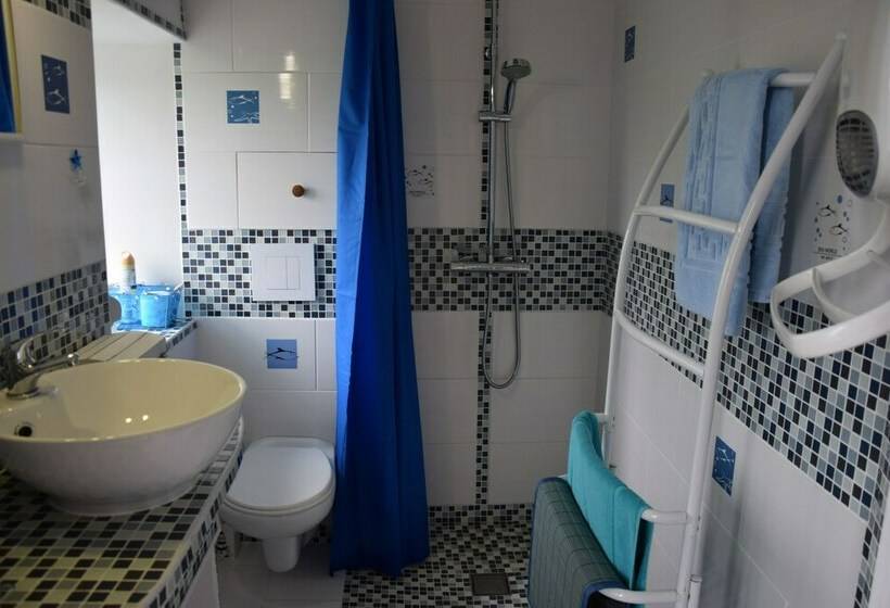 家庭间, La Coudriere