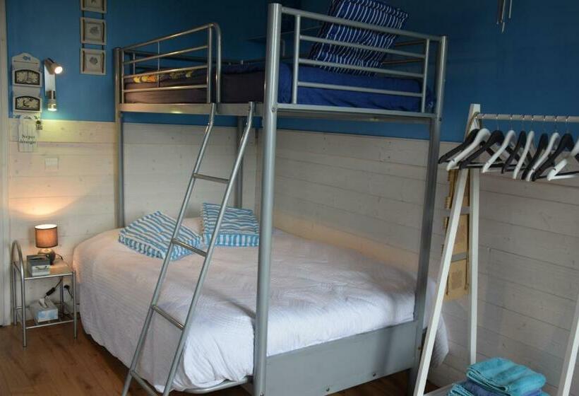 家庭间, La Coudriere