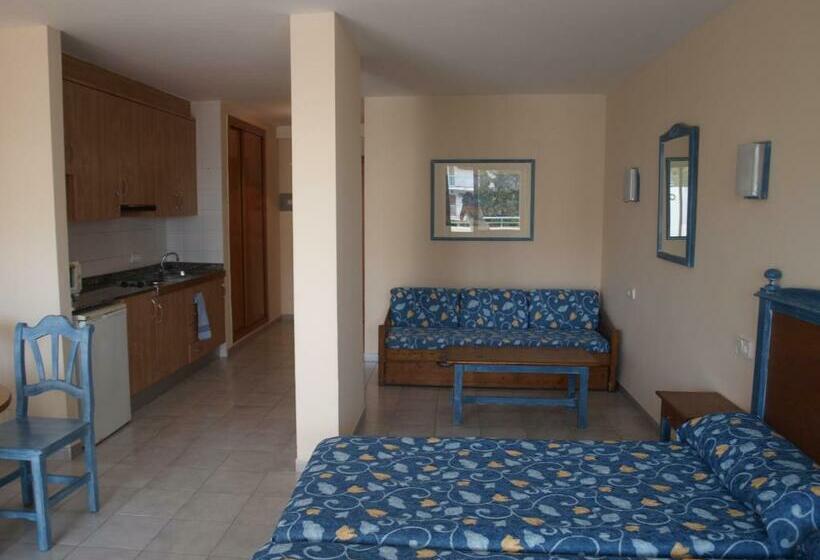 标准工作室, Apartamentos Vista Club