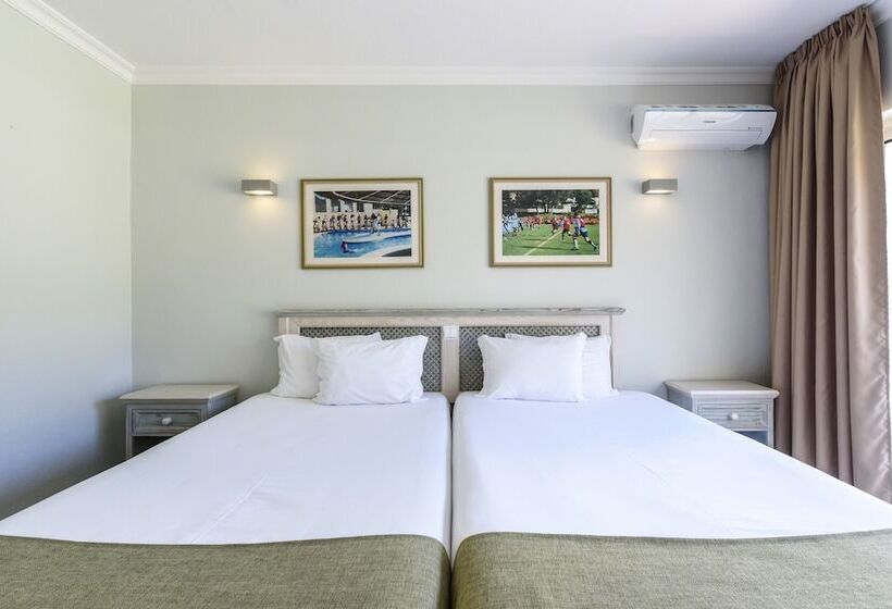 スーペリアー１ベッドルームビラ, Browns Sports Resort