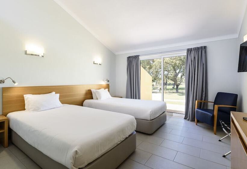 ２ベッドルームのスーペリアビラ, Browns Sports Resort