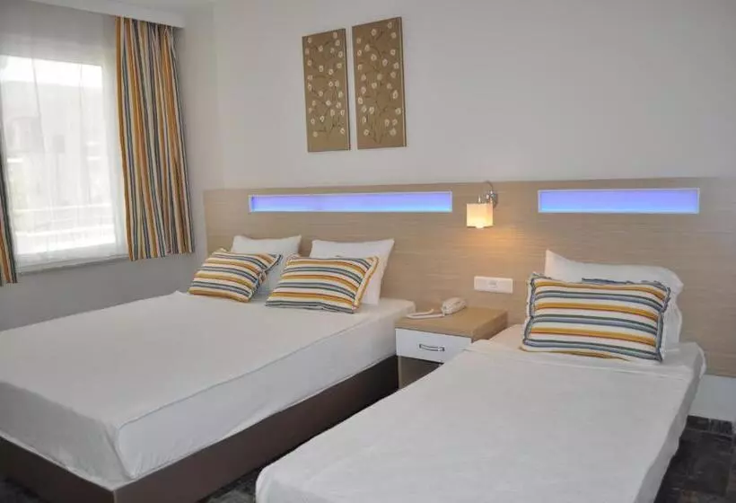 Standard Kolmen Hengen Huone, Bora Bora Butik