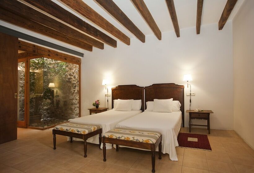 스탠다드 룸, Can Moragues