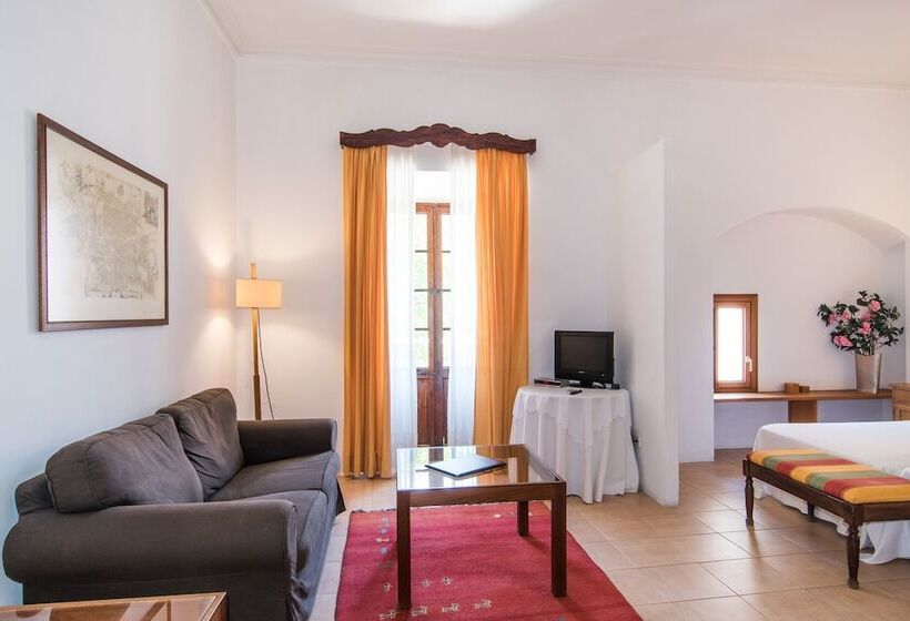 סוויטת ג'וניור, Can Moragues