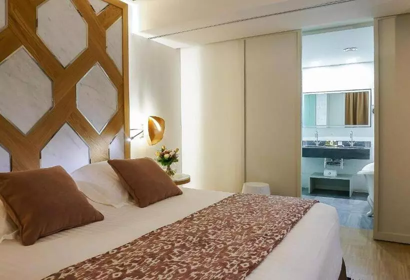 اتاق لوکس با چشمانداز دریا, Hospes Maricel Y Spa, Palma De Mallorca, A Member Of Design Hotels