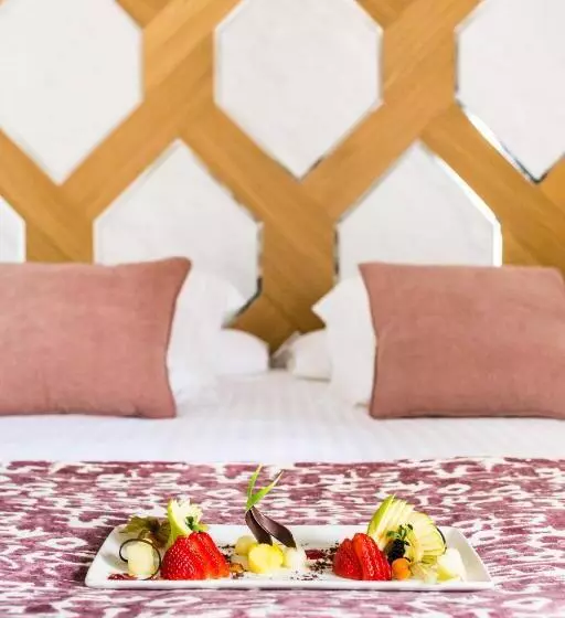 اتاق لوکس با چشمانداز دریا, Hospes Maricel Y Spa, Palma De Mallorca, A Member Of Design Hotels