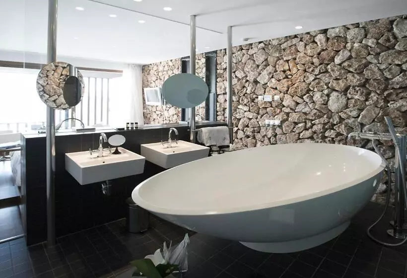 اتاق لوکس با تراس, Hospes Maricel Y Spa, Palma De Mallorca, A Member Of Design Hotels