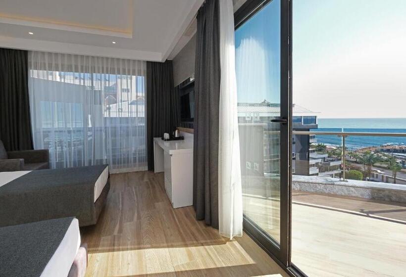 Quarto Familiar Deluxe, Kaila Beach Hotel   All Inclusive