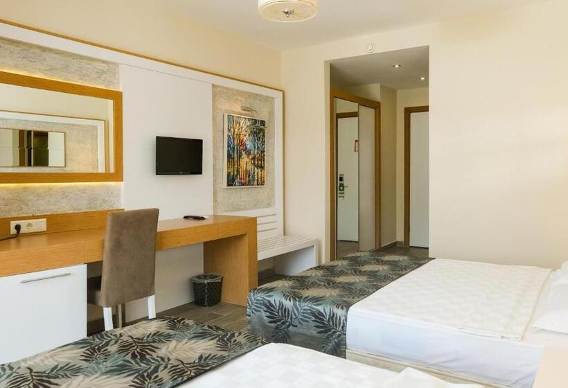 Семейный Номер, Kaila Beach Hotel   All Inclusive
