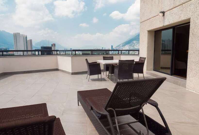 身障者適用スーペリアールーム, Ms Milenium Monterrey Curio Collection By Hilton