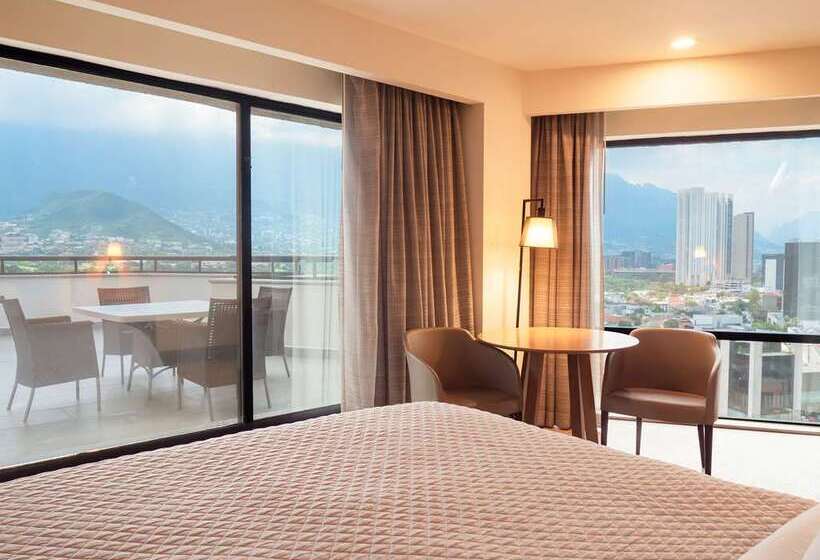 适合残疾人士使用的高档房间, Ms Milenium Monterrey Curio Collection By Hilton