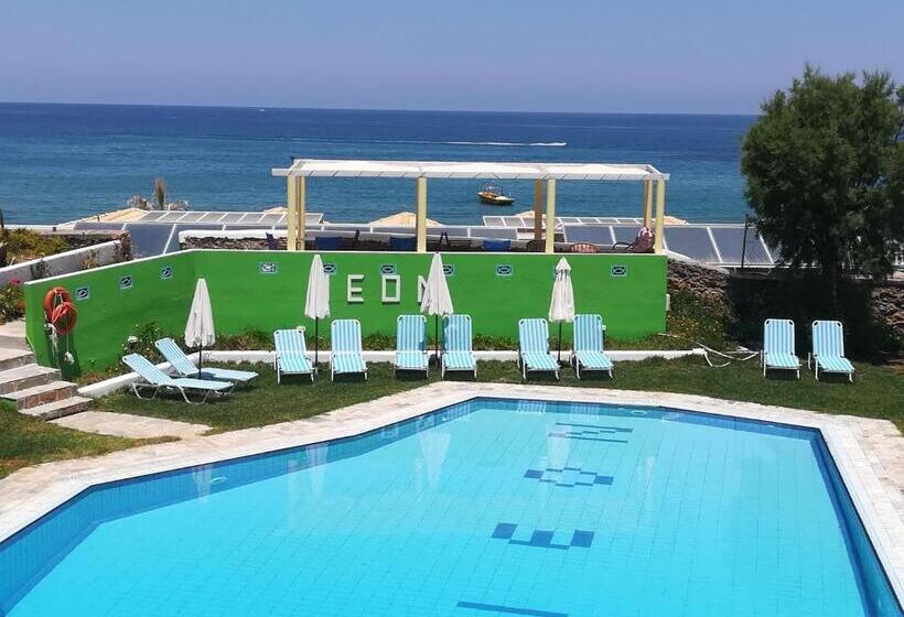 オーシャンビュースタンダードルーム, Neon