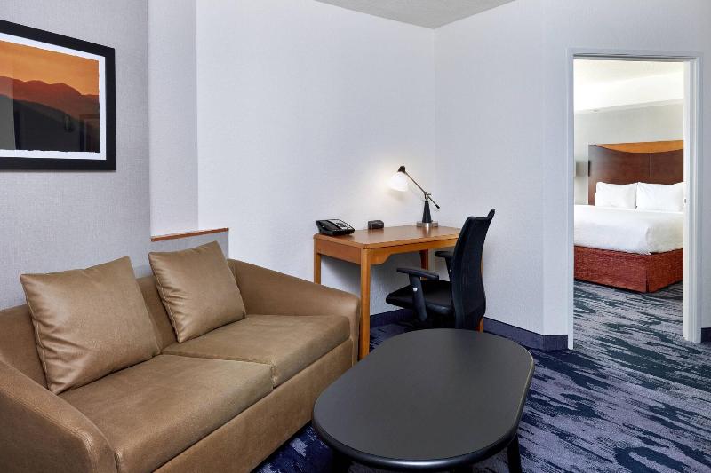 غرفة قياسية, O Colmo