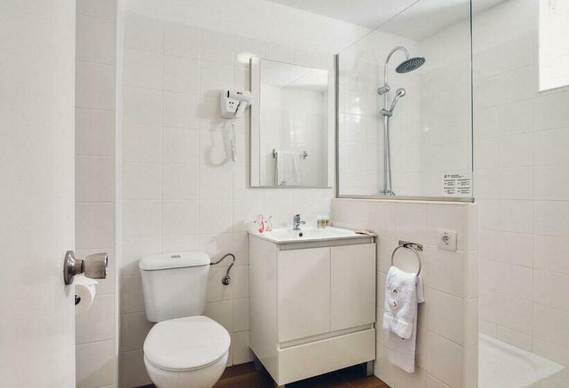 غرفة قياسية, Route Active