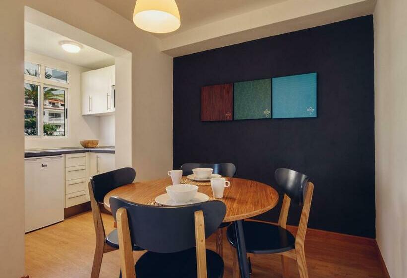 غرفة سوبيريور, Route Active