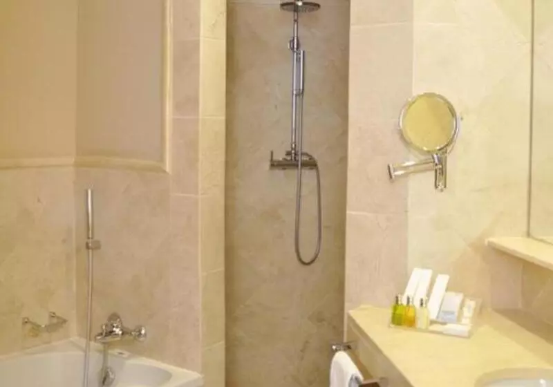 سوییت جونیور, SH Villa Gadea