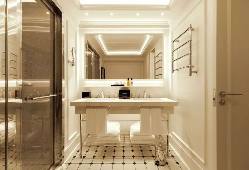 Prestige Suite
