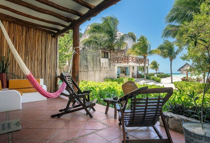 غرفة قياسية مطلّة علي البحر, Villas Flamingos