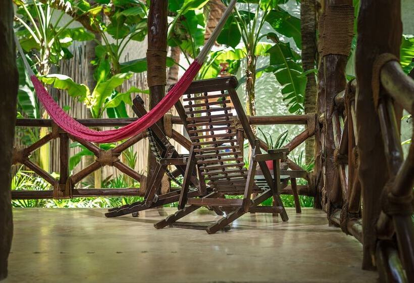 بنجلو قياسى, Villas Flamingos