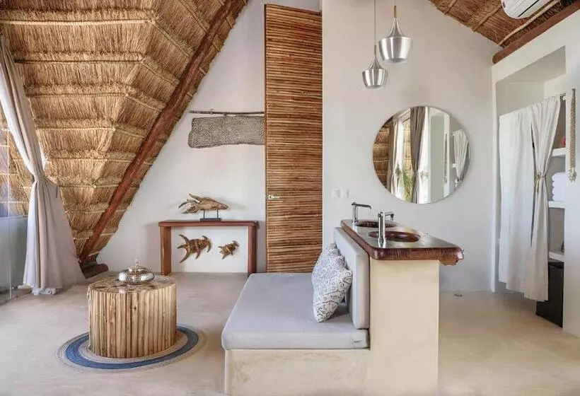 سوئیت با بالکن, Villas Flamingos