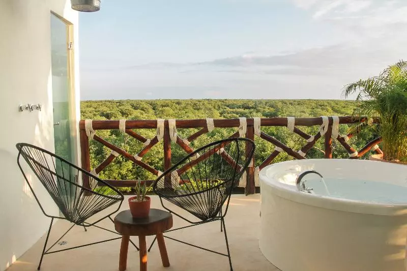 سوئیت با بالکن, Villas Flamingos