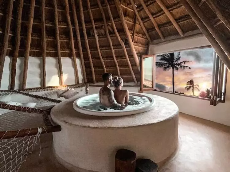 بانگلوی استاندارد, Villas Flamingos